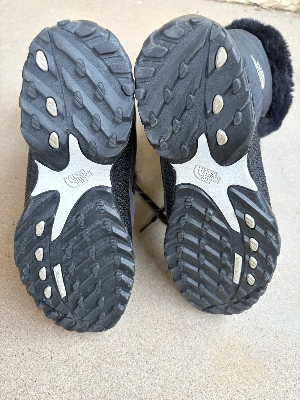 The North Face Nuptse Women’s 8.5 Goose Down Winter Snow Boots Faux Fur Black